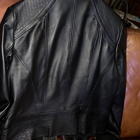 Women's Black Leather Jacket - Picture 5 of 5